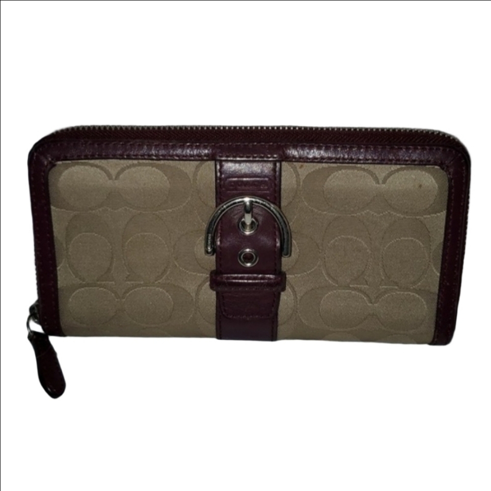 Coach Signature Campbell Buckle Accordion Zip Around Wallet